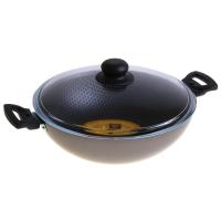 На фото изображено КАЗАН АНТИПРИГАРН. "DISCOVERY"  28 СМ СЪЕМНЫЕ РУЧКИ. СТЕКЛ. КРЫШКА (1/4) "SCOVO"