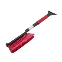 На фото изображено Щетка для уборки снега со скребком, мягкой накладкой, распушенной щетиной, телескоп. 55-70см